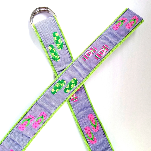 Douglas Paquette- Preppy D-Ring Belt, Size M - Picture 2 of 2